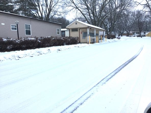Villa Village: 2404 N 8th St, Red Oak, IA 51566